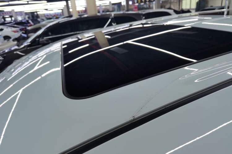 Used Buick GL8 2021 Land Cruiser Executive 652T Premium Model Roof