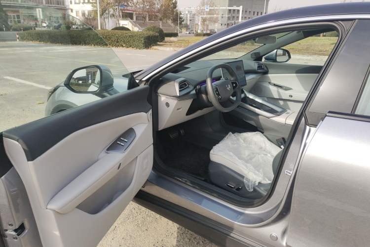 Used ARCFOX Alpha S5 2024 560MAX 185kW
