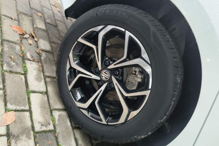 Used MG 5 2023 180 DVVT CVT Luxury Edition Right Rear Wheel Hub