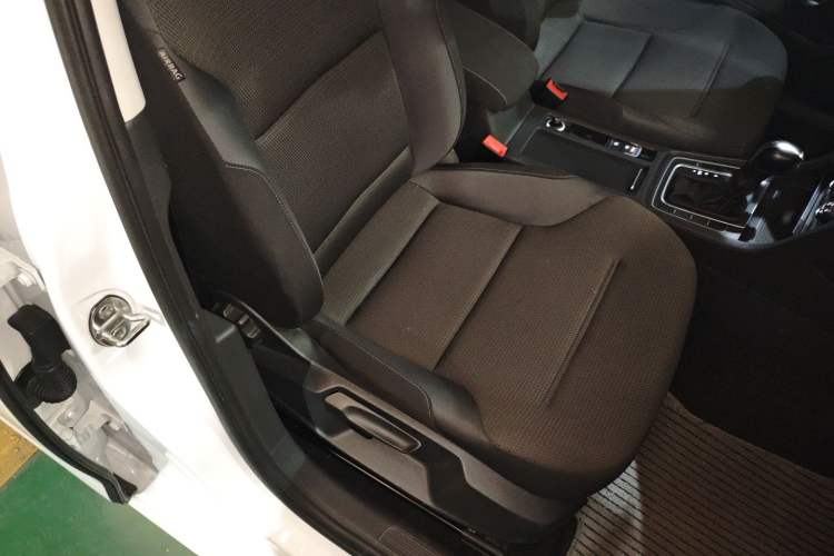 Used Volkswagen Golf 2016 1.6L Automatic Comfort Model Right Front Seat