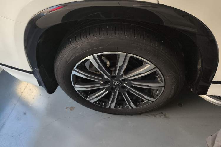 Used Changan CS75 PLUS 2024 3rd Generation Champion Edition 1.5T Intelligent Drive Dynamic Model