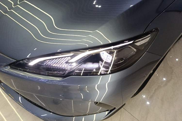 Used BYD Seal 05 DM-i 2025 DM-i Intelligent Drive 120KM Flagship Model Left Front Headlight