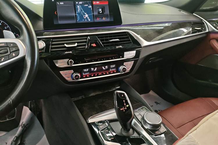 Used BMW 5 Series 2019 530Li Luxury Edition M Sport Package
