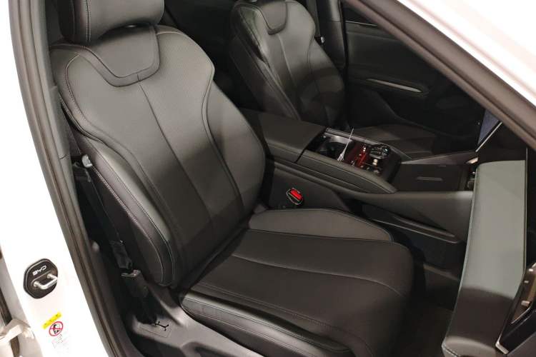 Used BYD Qin L 2024 DM-i 120KM Beyond Model
