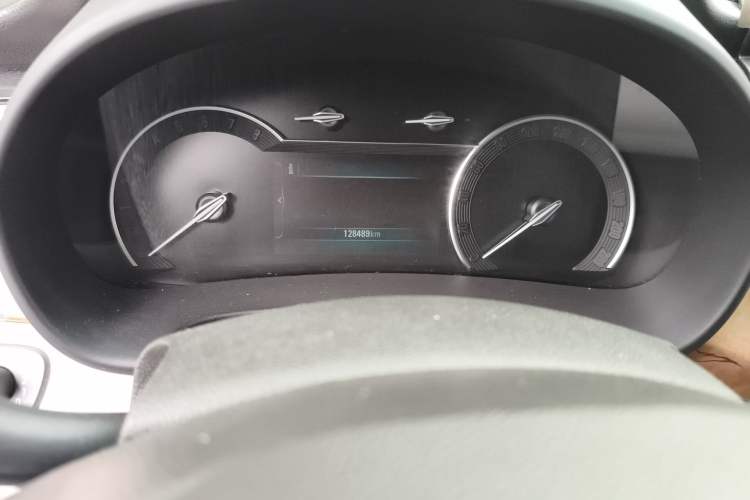 Used Buick GL8 2017 ES 28T Comfort Model China V Standard