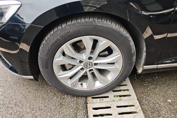 Used Volkswagen Magotan 2018 330TSI DSG Luxury Model
