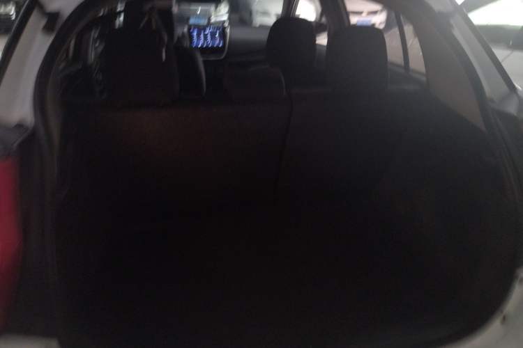 Used Toyota YARiS L Zhi Xuan 2016 Revised 1.5E CVT Charming Edition
