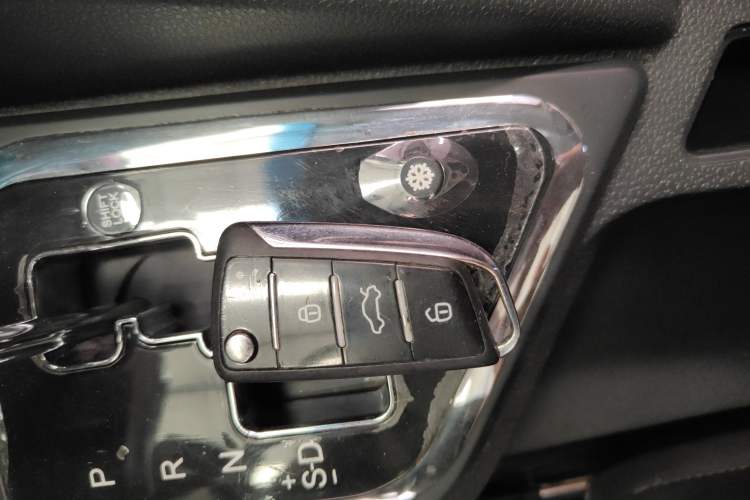 Used JAC Refine S3 2016 1.5L CVT Luxury Smart Version