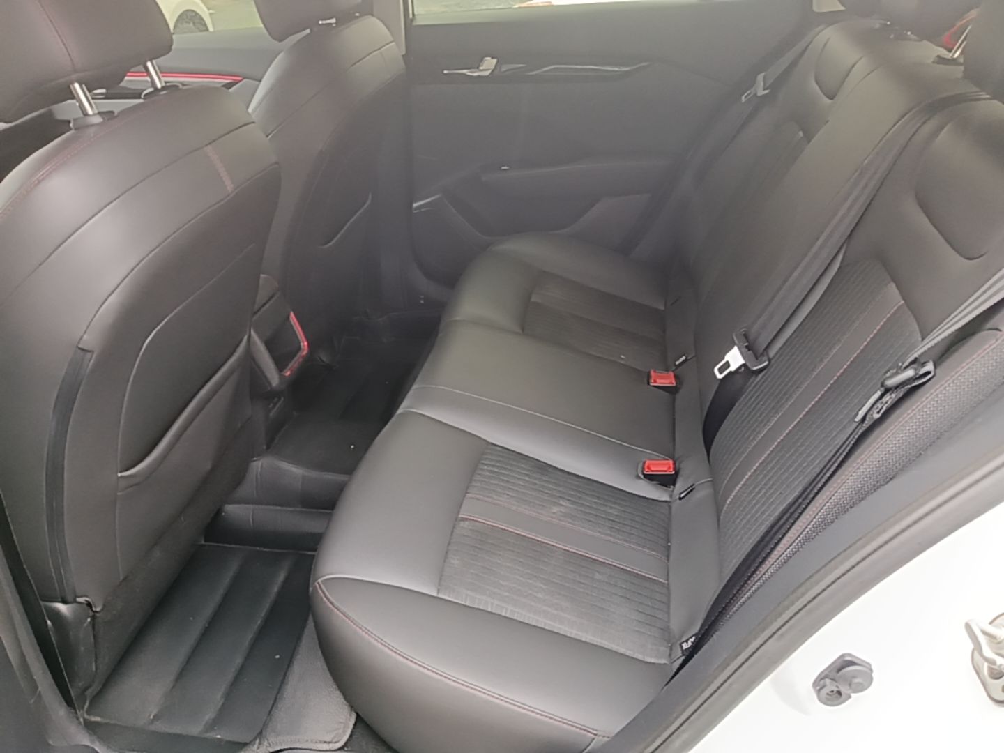 Dongfeng Aeolus Yixuan 2021 230T Automatic Zuiqing Edition — снимка 20