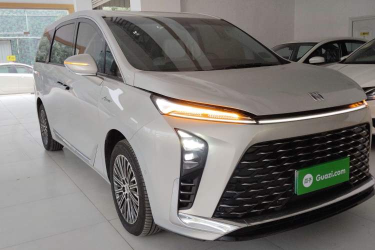 Used Buick GL8 New Energy 2024 Lu Zun Luxury Edition 7-Seater Exterior 2