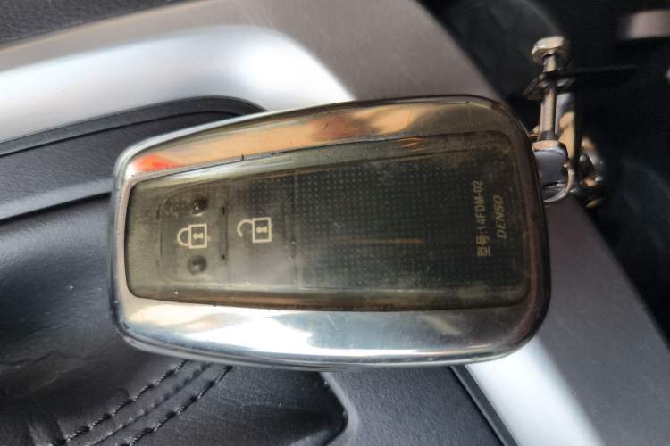 Used Toyota RAV4 2021 Revised Version Dual-Motor Hybrid 2.5L E-CVT 4x4 Elite PLUS Edition