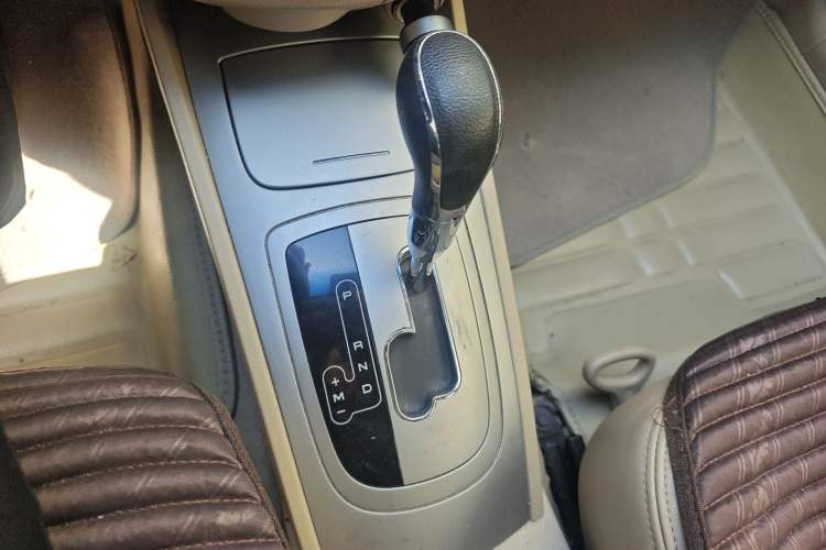 Used Buick Excelle 2013 1.5L Automatic Classic Model
