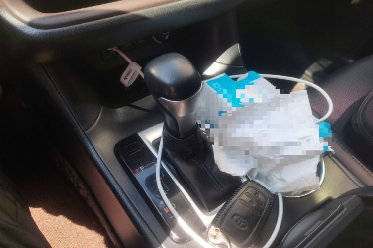 Used Toyota Highlander 2018 2.0T Four-Wheel Drive Luxury Edition 7 Seats China V Emission Standard