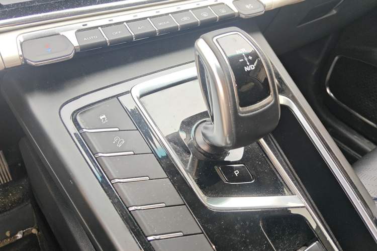 Used Geely Auto Emgrand X7 Sport 2022 Boyue X 1.8TD DCT Smart Model Gear Lever