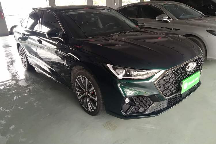 Used Chery Arrizo 8 PRO 2025 Model Pro 2.0T Prestige Version Front Right 45 Deg