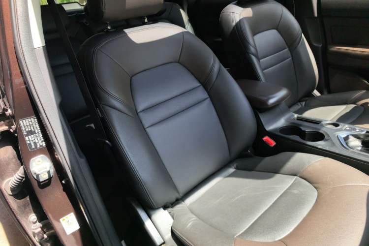 Used GAC Trumpchi GS4 2017 235T Automatic Two-Wheel Drive Elite Edition Right Front Seat