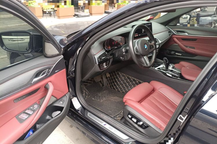 Used BMW 5 Series 2021 530Li Luxury Edition M Sport Package Driver Seat