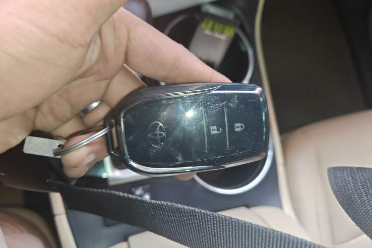 Used Toyota Highlander 2015 2.0T Four-Wheel Drive Luxury Edition 7-Seater