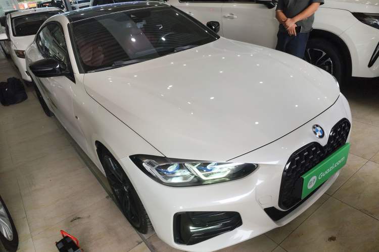 Used BMW 4 Series 2021 425i M Sport Night Edition Front Right 45 Deg