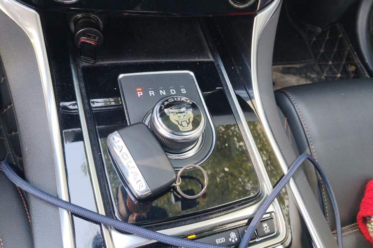 Used Jaguar XEL 2019 2.0T 200 PS Deluxe Edition