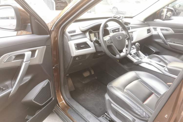 Used Geely Auto Emgrand X7 Sport 2018 1.8TD Automatic Two-Wheel Drive Zhiya Model
