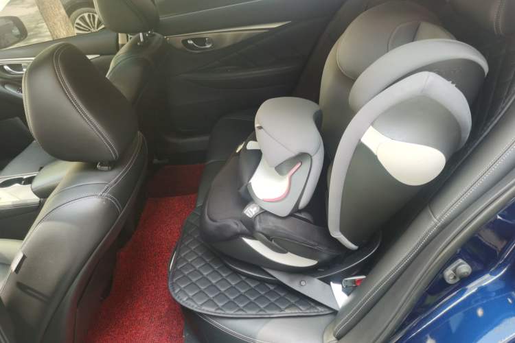 Used Infiniti Q50L 2018 2.0T Enjoyment Version China V Standard Left Rear Seat