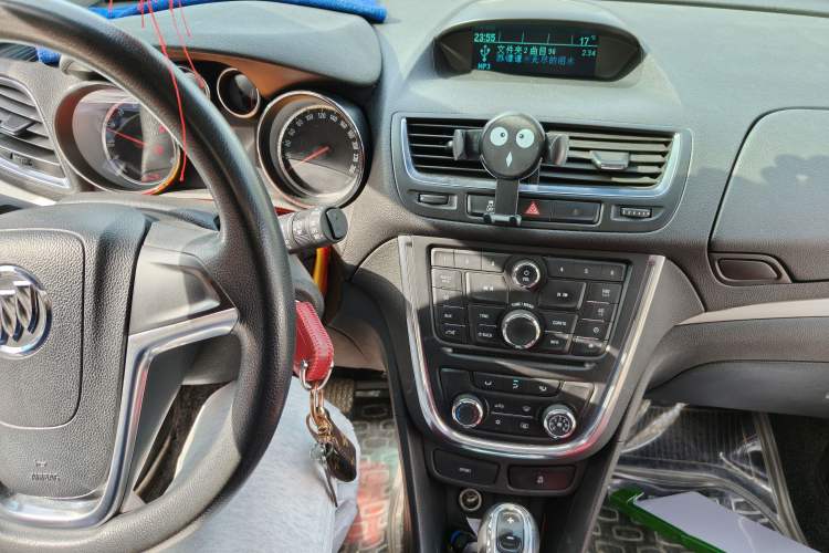 Used Buick Encore 2015 1.4T Automatic Two-Wheel Drive Urban Elite Version