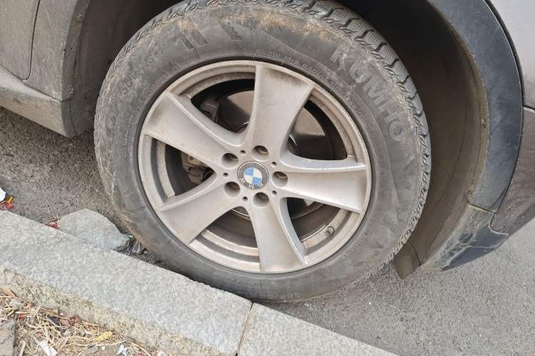 Used BMW X5 2011 xDrive35i Leading Model
