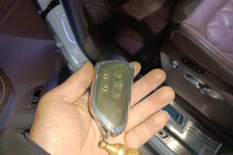 Used Volkswagen Viloran 2022 380TSI Prestige Edition
