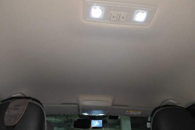 Used Volkswagen Tiguan L 2018 330TSI Automatic Two-Wheel Drive Comfort Edition Headliner