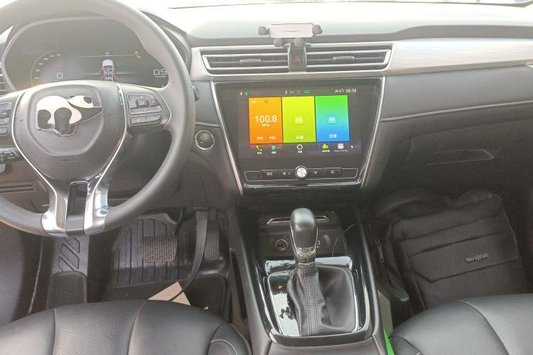 Used Roewe i5 2020 1.5L Automatic 4G Connect Luxury Flagship Edition