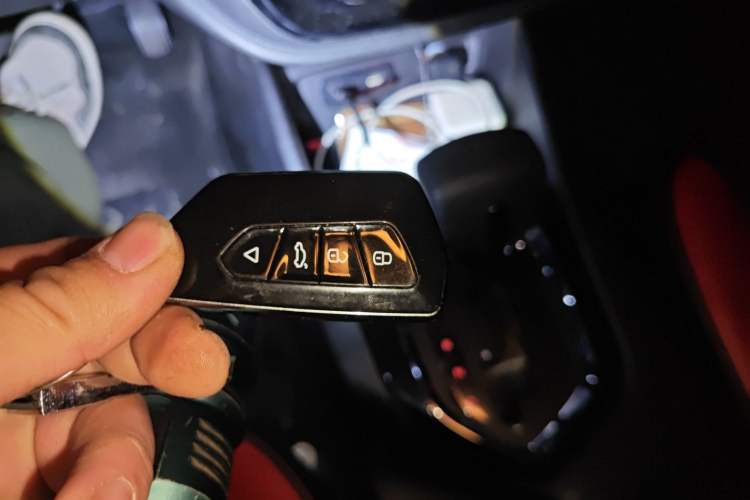 Used Soueast DX3 2016 1.5T SRG CVT Flagship Edition Interior 1