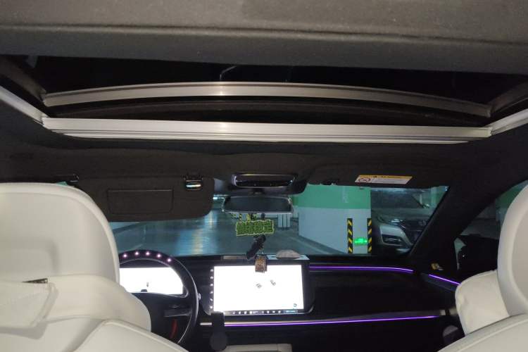 Used XPeng P7 2023 P7i 610 Max Performance Edition Headliner