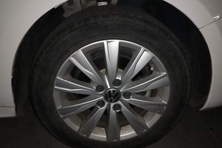 Used Volkswagen Sagitar 2014 Revised Version 1.6L Automatic Comfort Edition