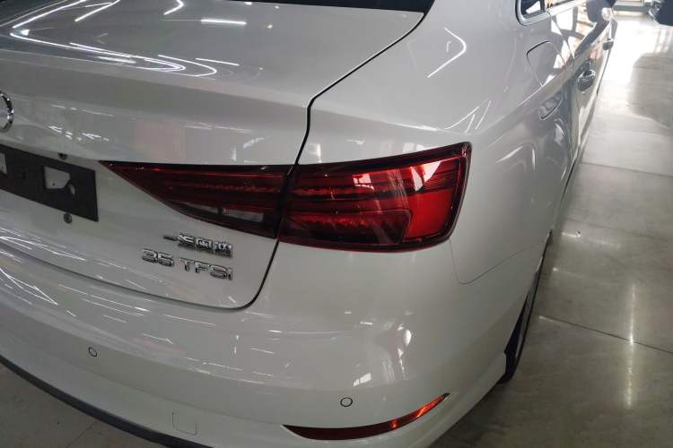 Used Audi A3 2020 Limousine 35 TFSI Fashion Edition China VI Emission Standard
