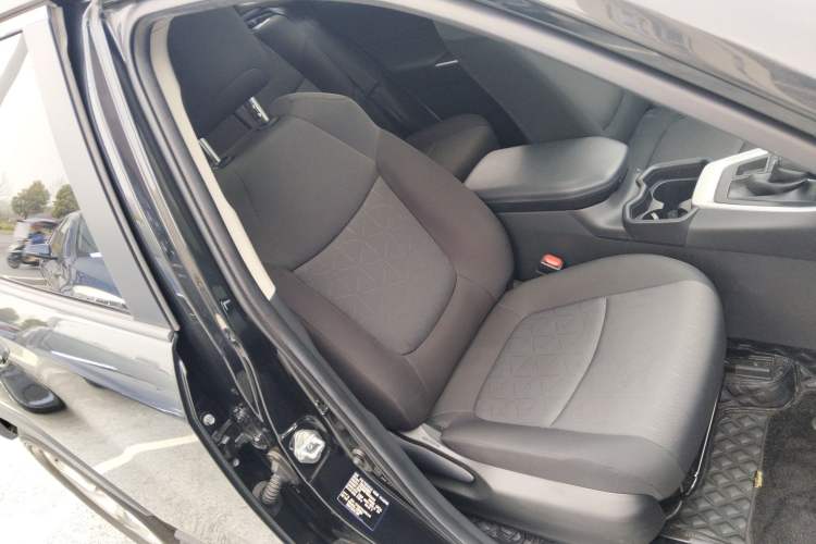 Used Toyota RAV4 2021 2.0L CVT 4x4 Trend Edition