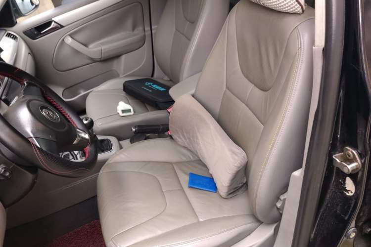 Used Volkswagen Bora 2011 1.6L Manual Comfort Version Left Front Seat