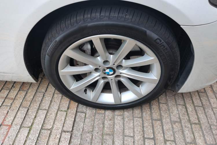 Used BMW 5 Series 2015 535Li Leading Model