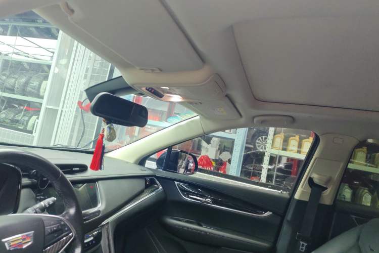 Used Cadillac XT5 2017 Anniversary Edition 28T Four-Wheel Drive Luxury Model