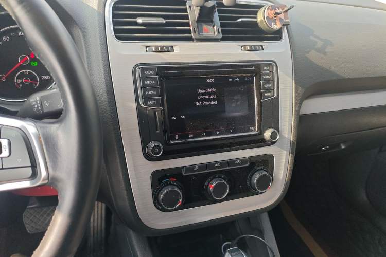 Used Volkswagen Scirocco 2015 1.4TSI Comfort Edition Audio And AC Panel