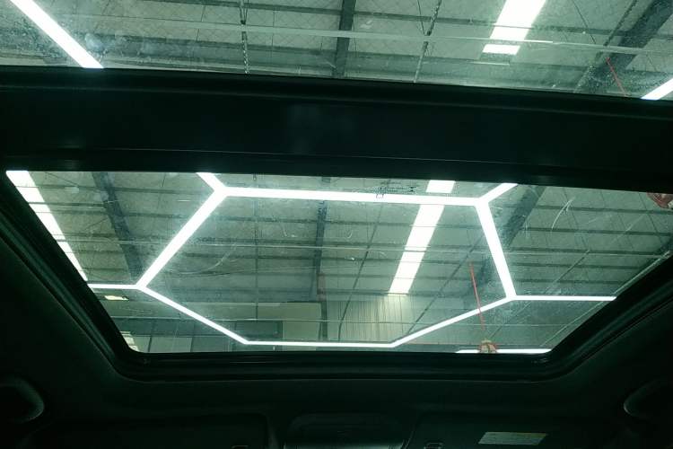 Used Cadillac XT4 2018 28T Two-Wheel Drive Tech Version