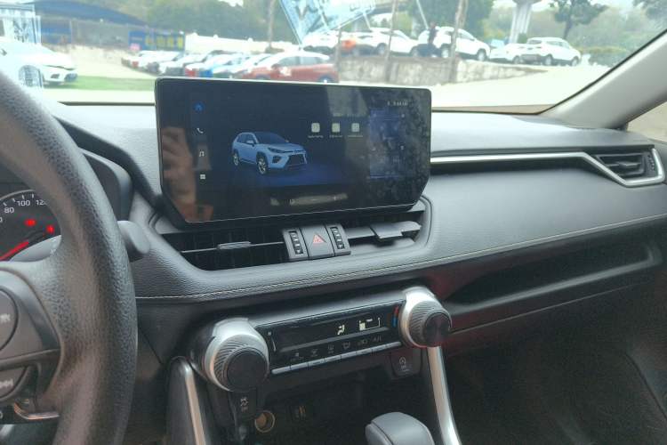 Used Toyota Wildlander 2024 2.0L CVT Two-Wheel Drive Leading Edition