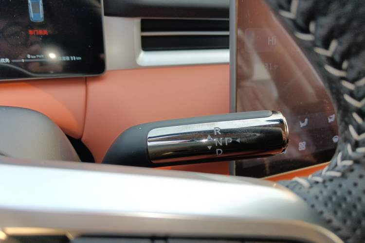 Used Landian E5 PLUS 2026 Model, 165km Long-Range First-Adoption Edition Max, 5-seater
