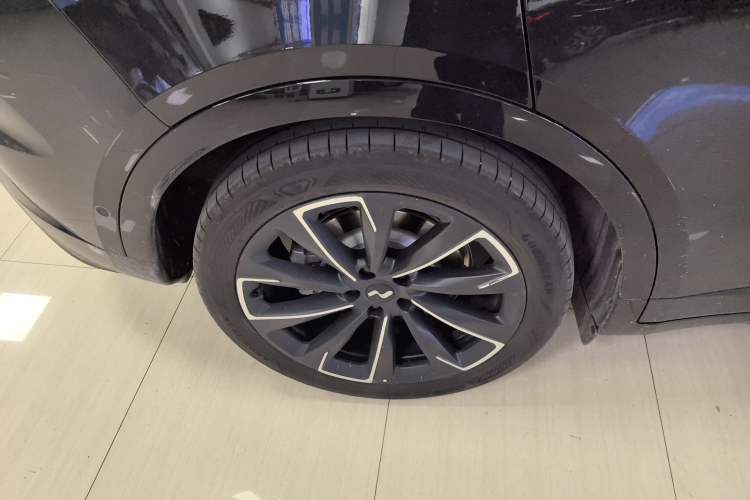 Used ONVO L60 2024 60 kWh Rear-Drive Version Exterior 5