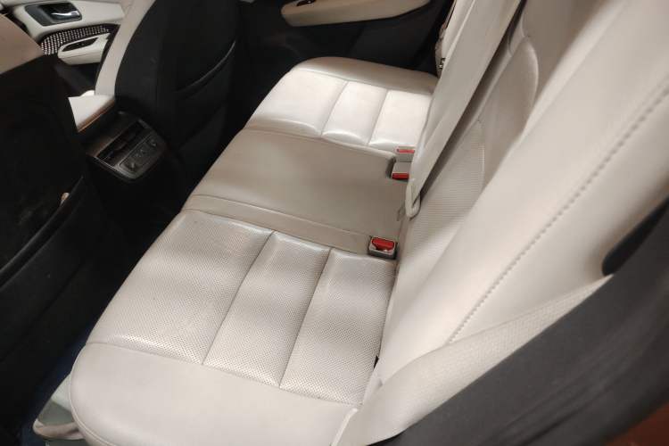 Used Nissan ARIYA 2022 Two-Wheel Drive Long Range Top-Tier Version Left Rear Seat