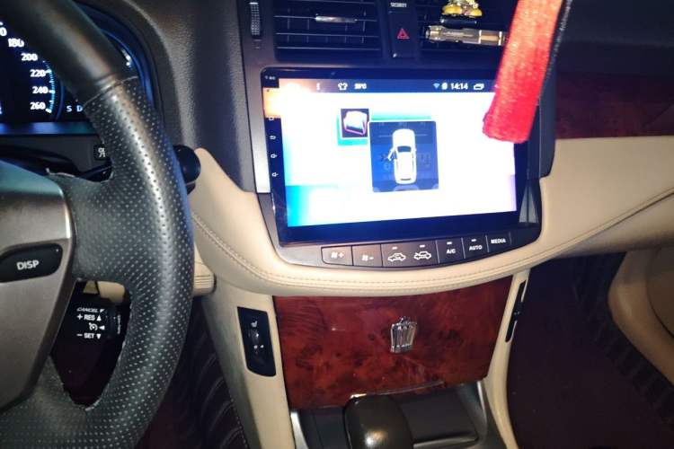 Used Toyota Crown 2012 2.5L Royal Leather Edition
