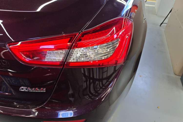 Used Maserati Ghibli 2014 3.0T Standard Edition Right Rear Taillight