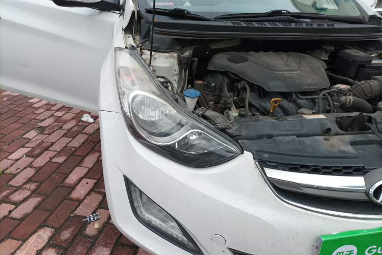 Used Hyundai Elantra (5th Generation / Langdong) 2015 1.6L Manual Leading Model Right Front Headlight