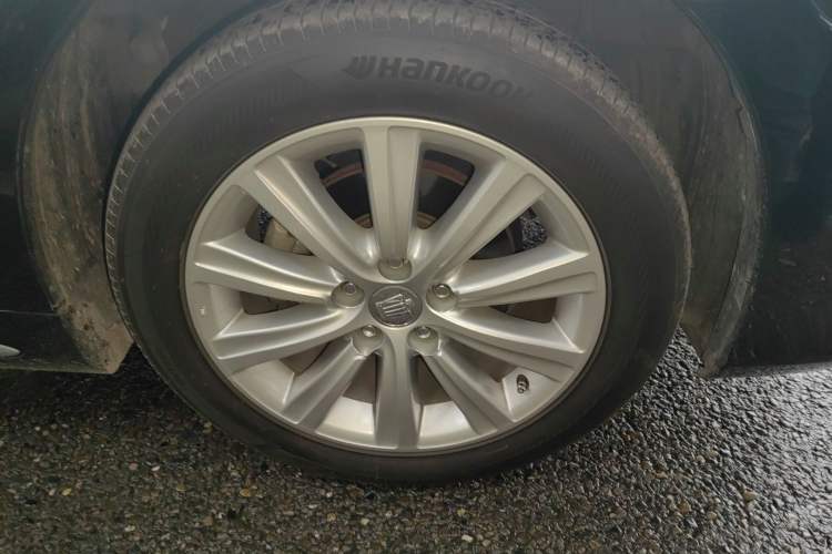 Used Toyota Crown 2012 2.5L Royal Leather Edition