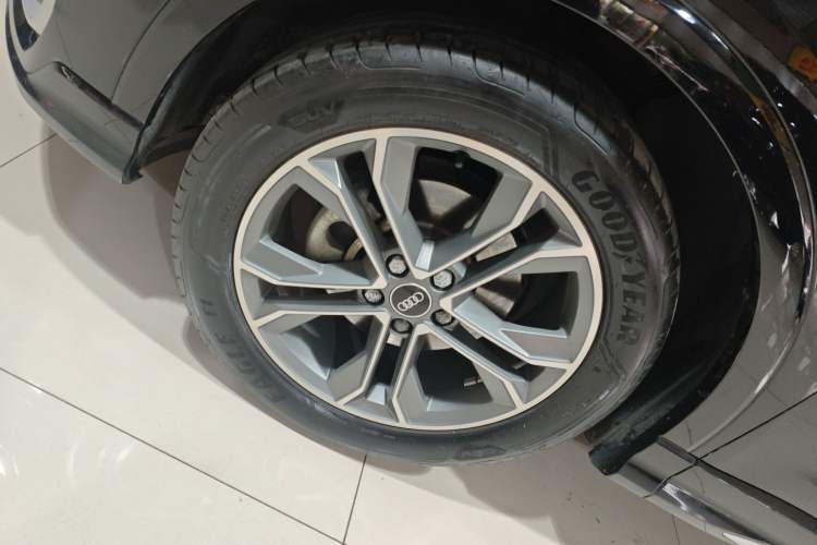 Used Audi Q3 2022 40 TFSI Fashion Dynamic Model